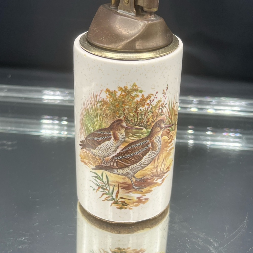 Vtg Hyalyn Birds Of Britain Cylindrical Ceramic Table Lighter Japan